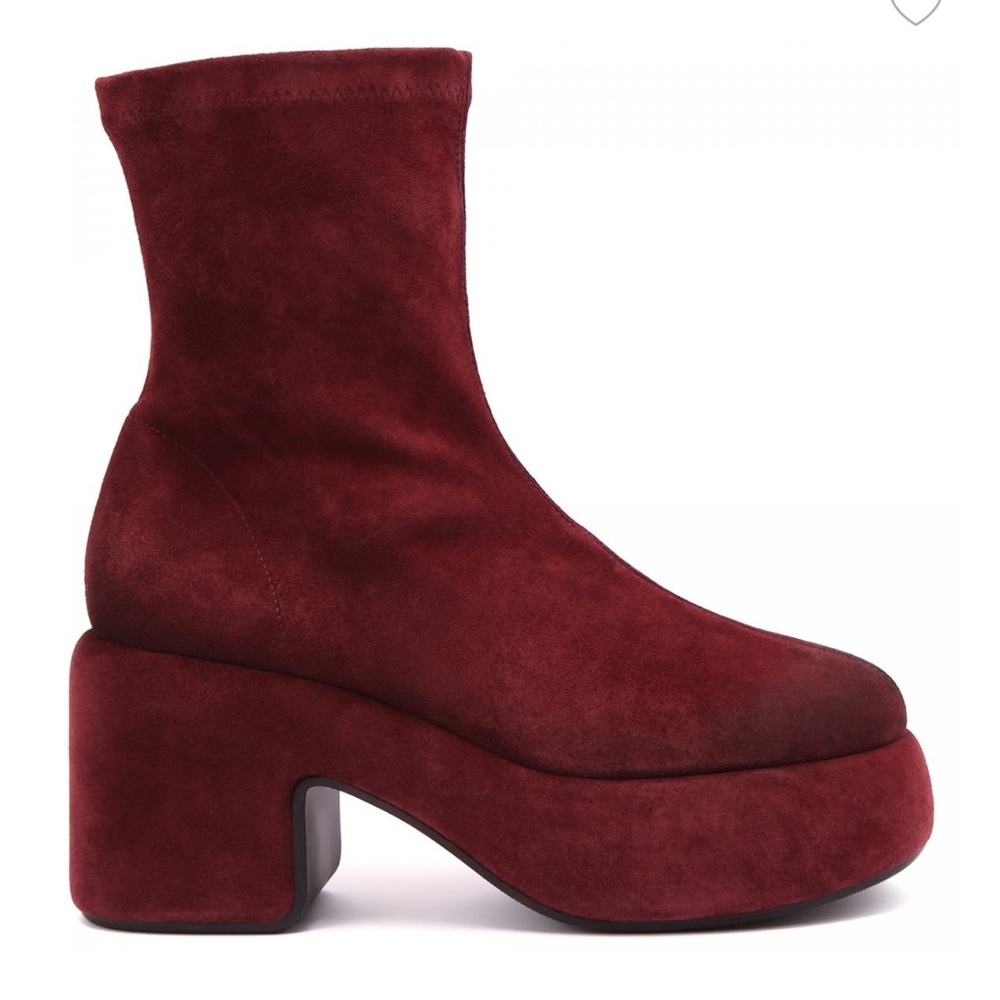 Vic Mattie Platform Ankle boots. Suede Leather.
Color: Bordeaux
Size: 39